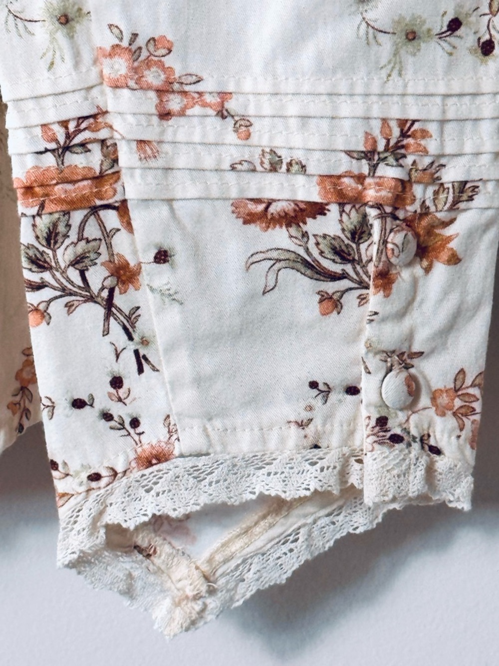LoveShackFancy Laredo Pintuck Lace Cotton Blouse Ivory Pink Floral Size Medium - Picture 8 of 11